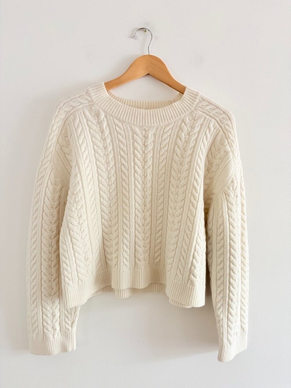 Aritzia The Group by Babaton Shores Merino Wool Sweater Birch Cream Size Small - Picture 5 of 8